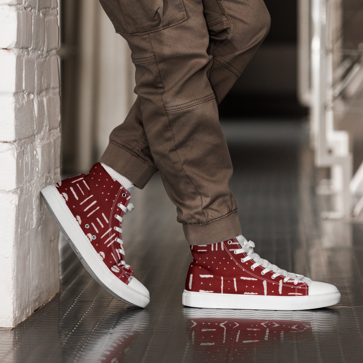 Men’s high top Ethneek shoes